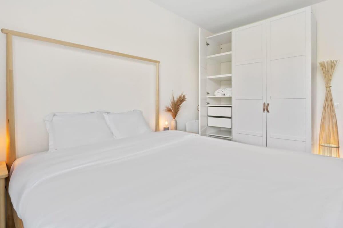 Appartement Elegant 1br Apt, Balcony, Pool, Central Location *